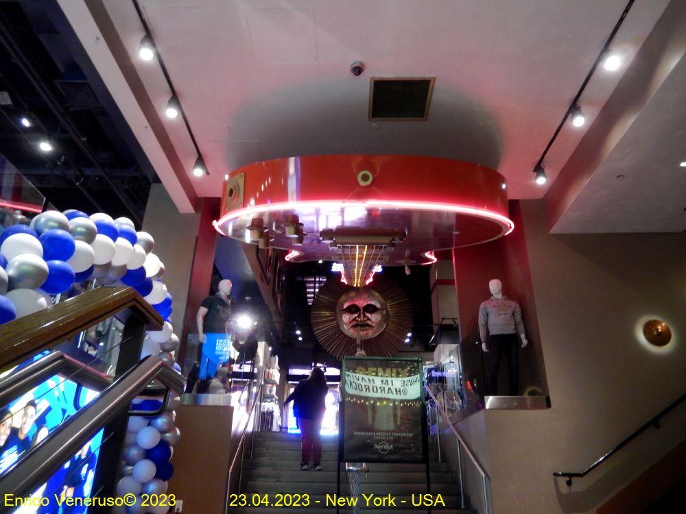 110 - Times Square (Hard Rock Cafè).jpg